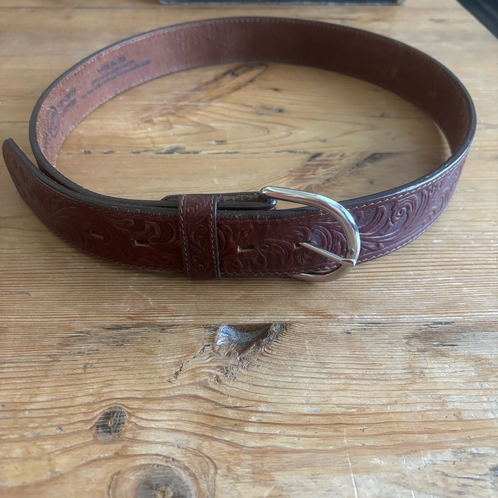 Silver Creek Classics Tooled Leather Embossed Western Belt USA